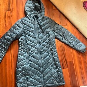 Women’s Lolë fall jacket size small